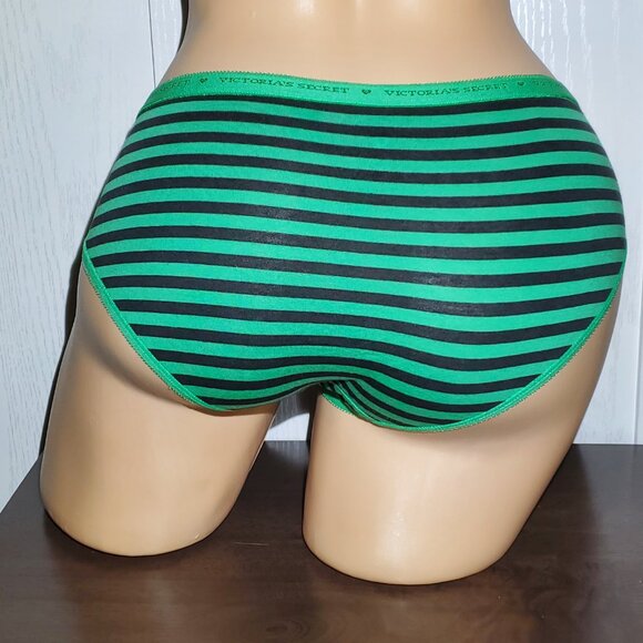 Victoria's Secret Hip Hugger Panties. NWOT Size Medium. - Picture 2 of 4